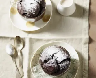 Torta di cioccolato in tazza