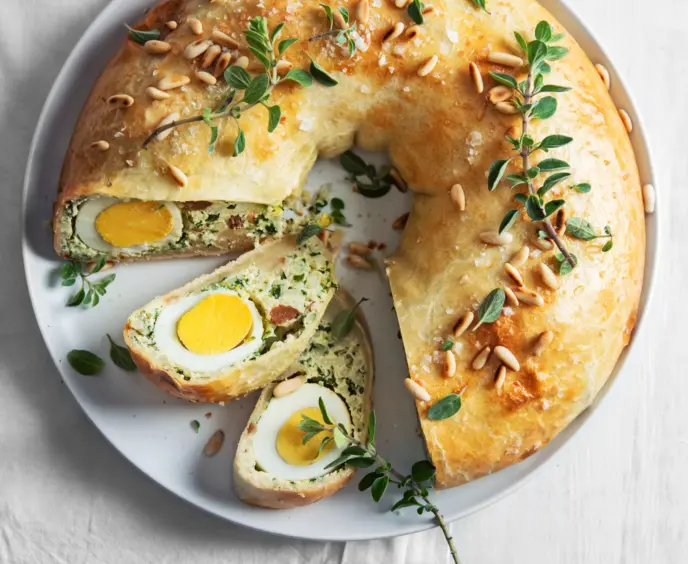 Ciambella.con.uova.sode