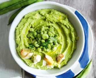 Purè di fave all’aglio arrostito