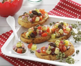 Bruschette con insalata pantesca (Sicilia)