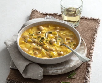 Zuppa di zucca e bianchi di Spagna