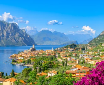Lago di Garda tra borghi, natura e sapori autentici